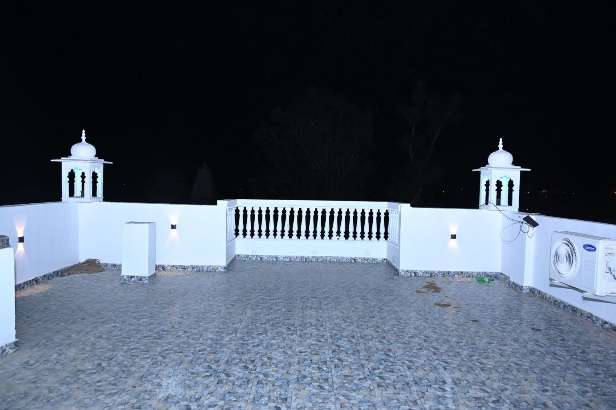 Hotel Moon Mahal Divisione di Divisione di Jaipur Esterno foto